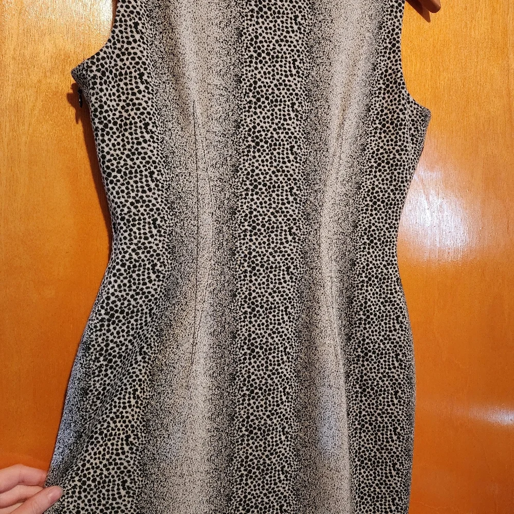 size 2 Nine West Animal Print Fitted Dress - Picture 7 of 8